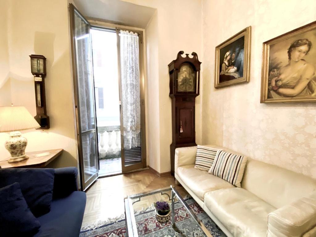 Traditional Style In The City Center Rome Bagian luar foto