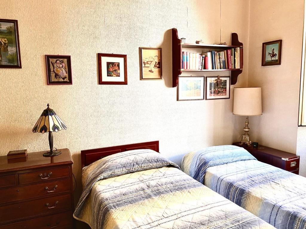 Traditional Style In The City Center Rome Bagian luar foto