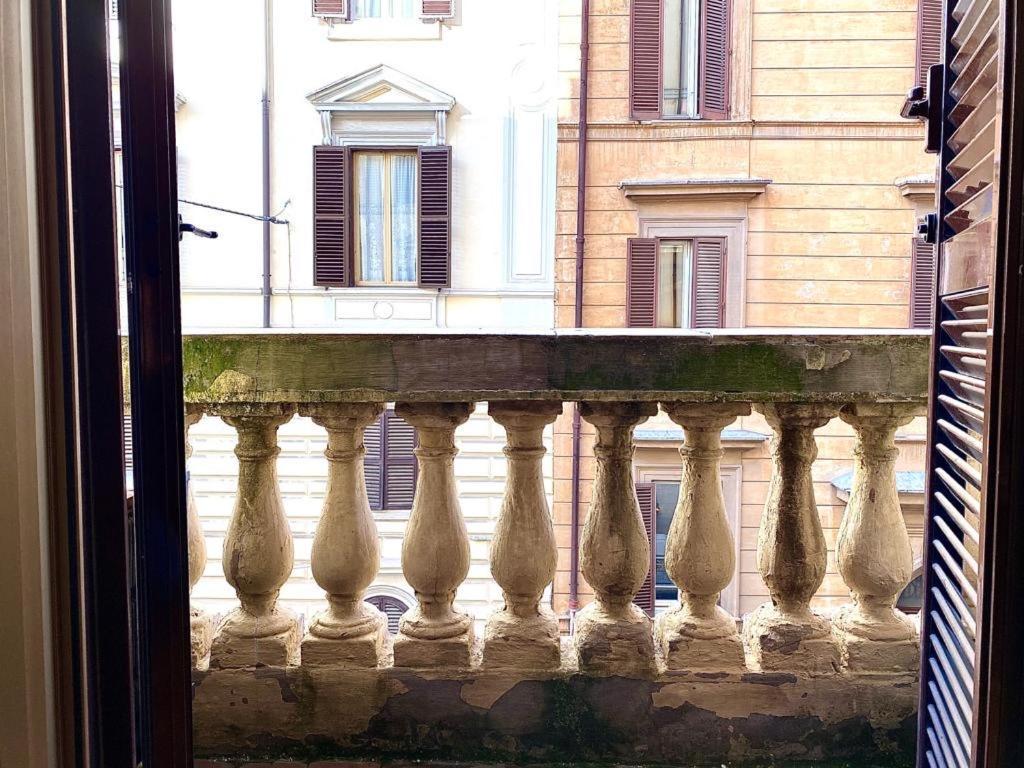 Traditional Style In The City Center Rome Bagian luar foto